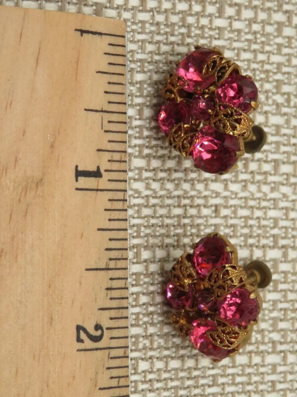 Vintage Pink Czech Glass Gold Tone Filigree Accent Screw Back Earrings - Picture 8 of 9